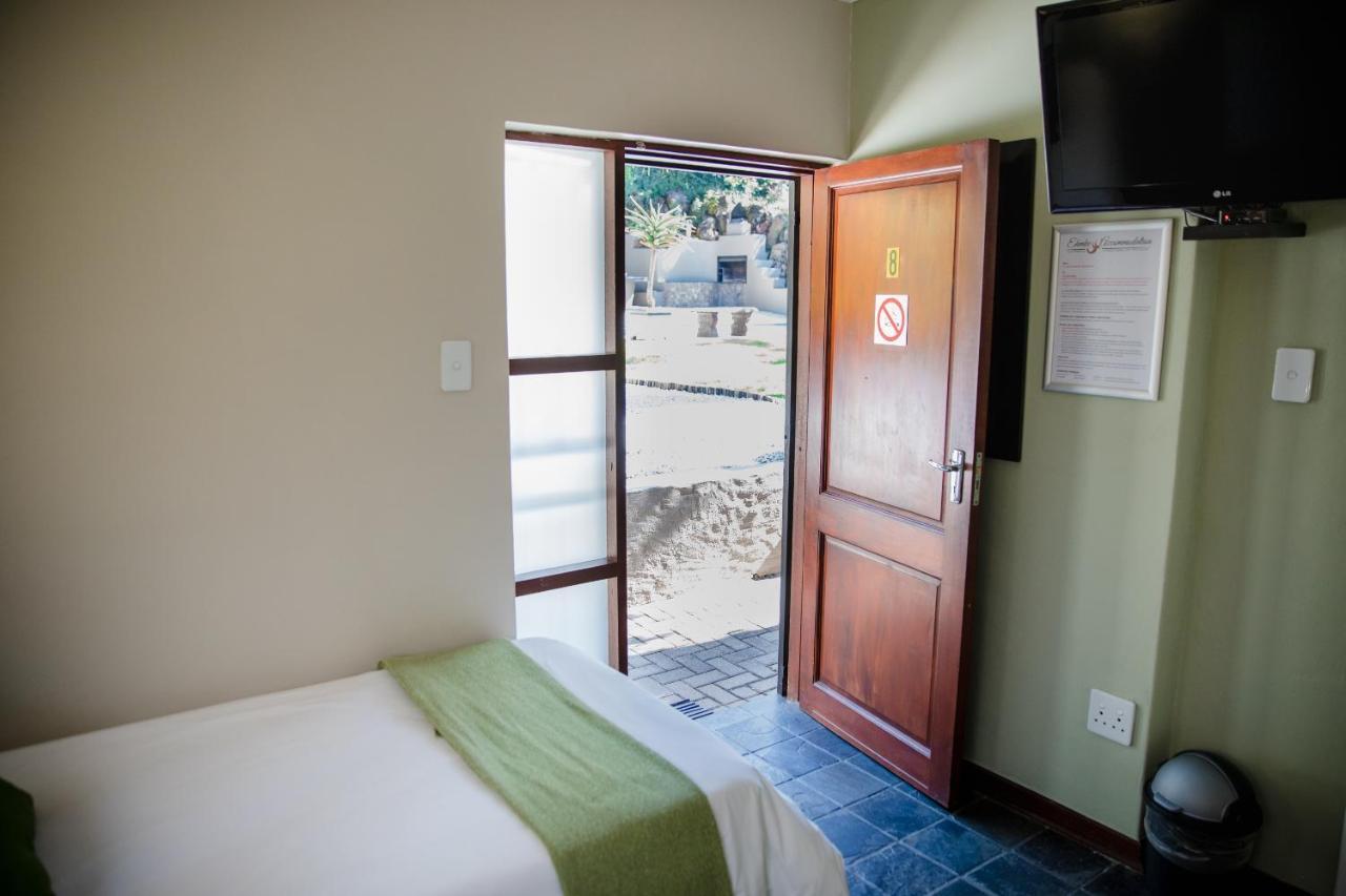 85 Ehmke Guesthouse Mbombela Exterior foto