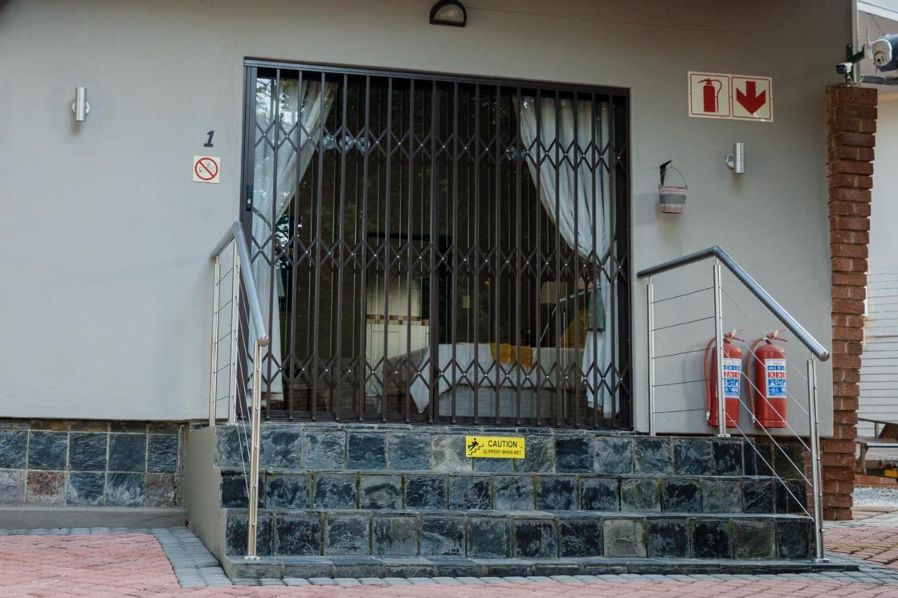 85 Ehmke Guesthouse Mbombela Exterior foto